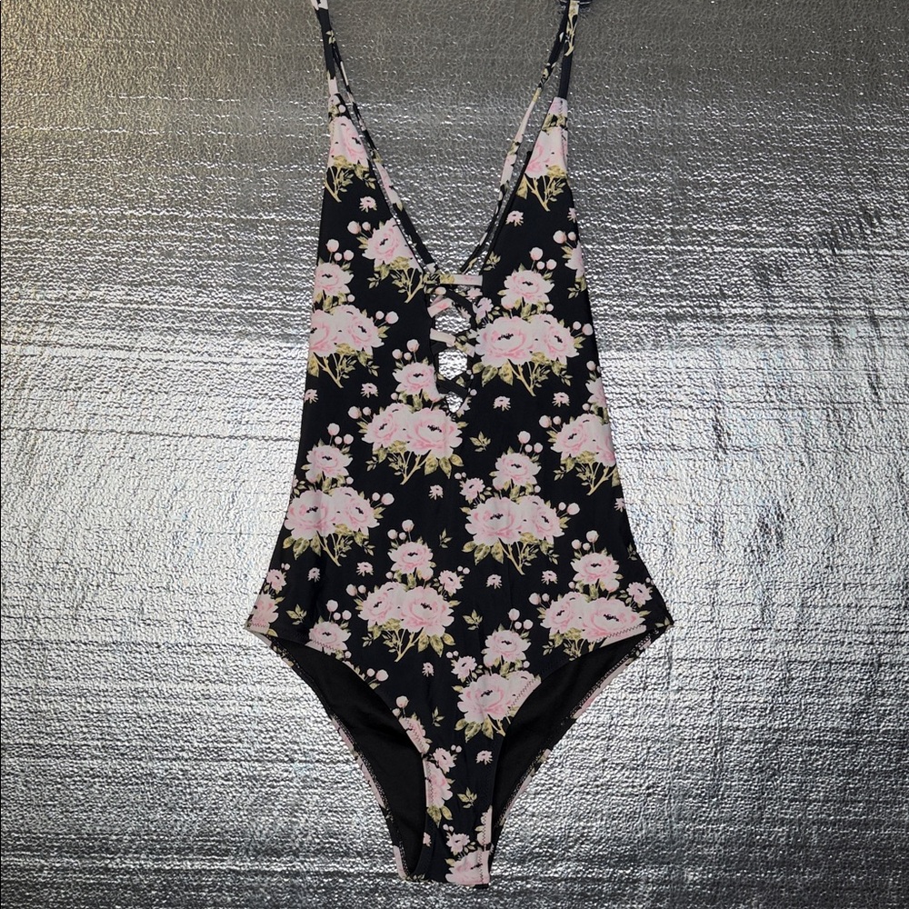 Cupshe Black and Pink Floral OnePiece Swimsuit